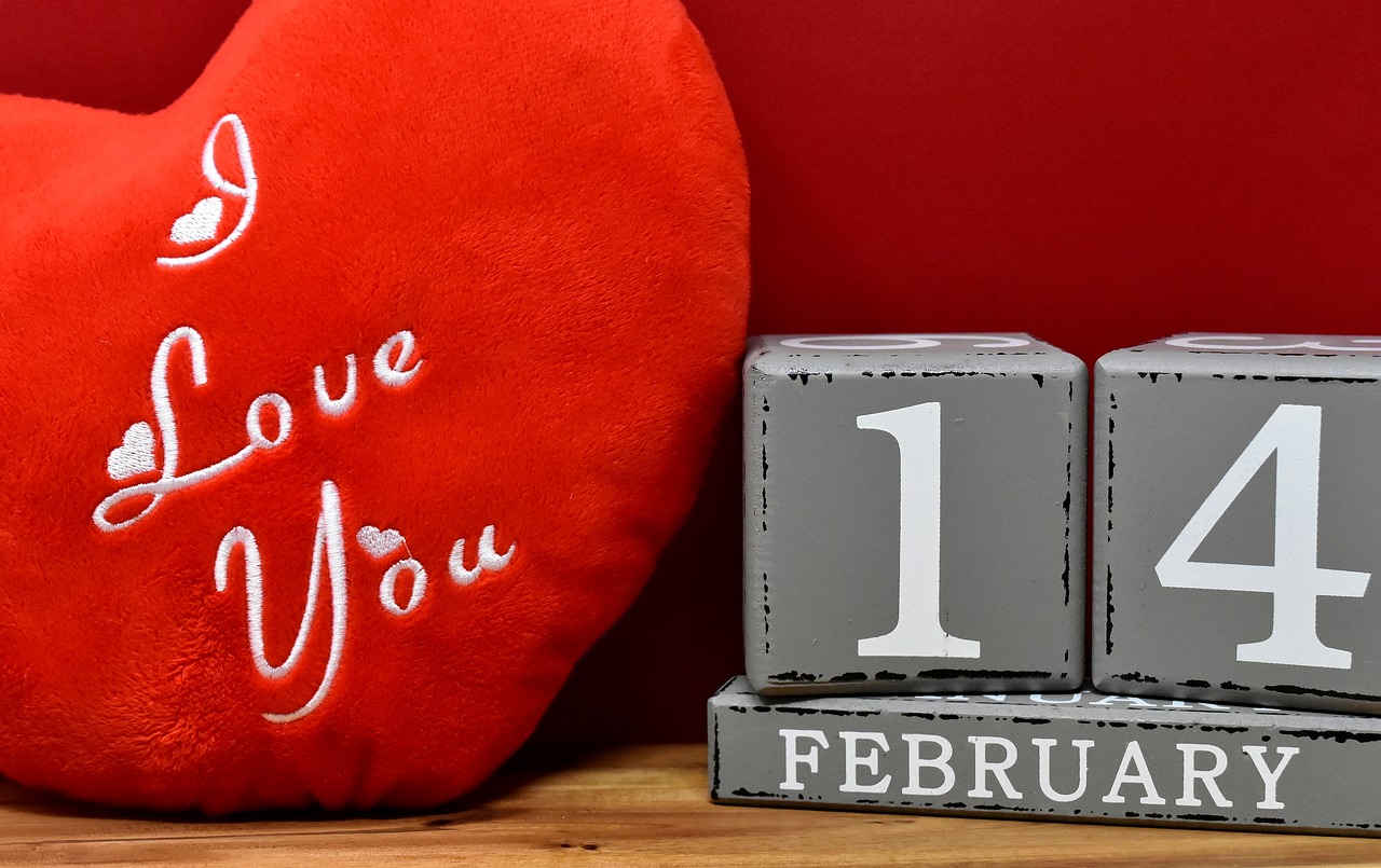 Valentine’s Day: 20 Fun & Inexpensive Date Ideas